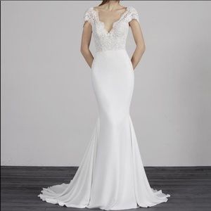 NWT Pronovias Wedding Dress!